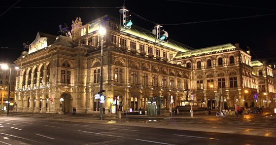 Oper kleiderordnung wiener Vienna State