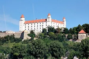Min Danube Cruise: Bratislava castle